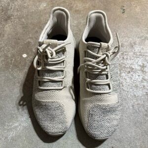 Adidas Tubular Shadow Sneakers J Clear Brown Low Top Knit Gray size 7 women
